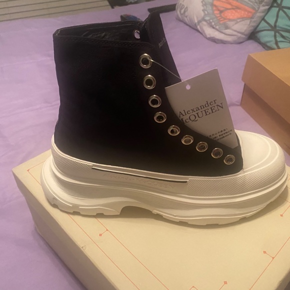 Alexander McQueen sneaker - Picture 2 of 2